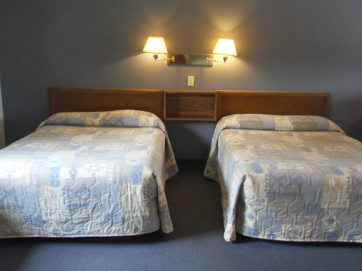 Swan Inn Motel Comstock Park Exteriér fotografie
