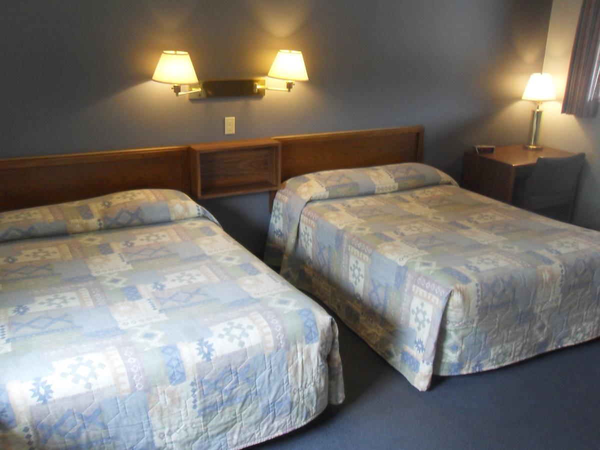 Swan Inn Motel Comstock Park Exteriér fotografie